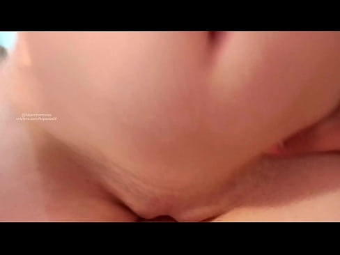 ❤️ Spavao u sestrinoj sobi i tako sam se probudio Seks na hr.mysexgamer.ru ❤