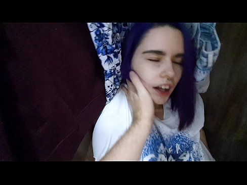 ❤️ Našao sam svoju sestru u ormaru i pomogao joj da svrši Seks na hr.mysexgamer.ru ❤